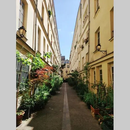 Charmant Studio Situe Au Coeur De Bastille Daire